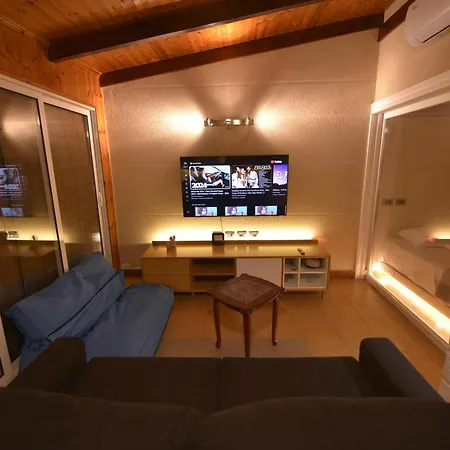 Penthouse Of The Rising Sun Golem (Tirana)