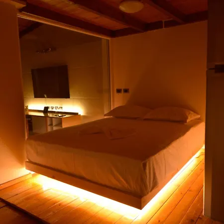 Penthouse Of The Rising Sun Lägenhet